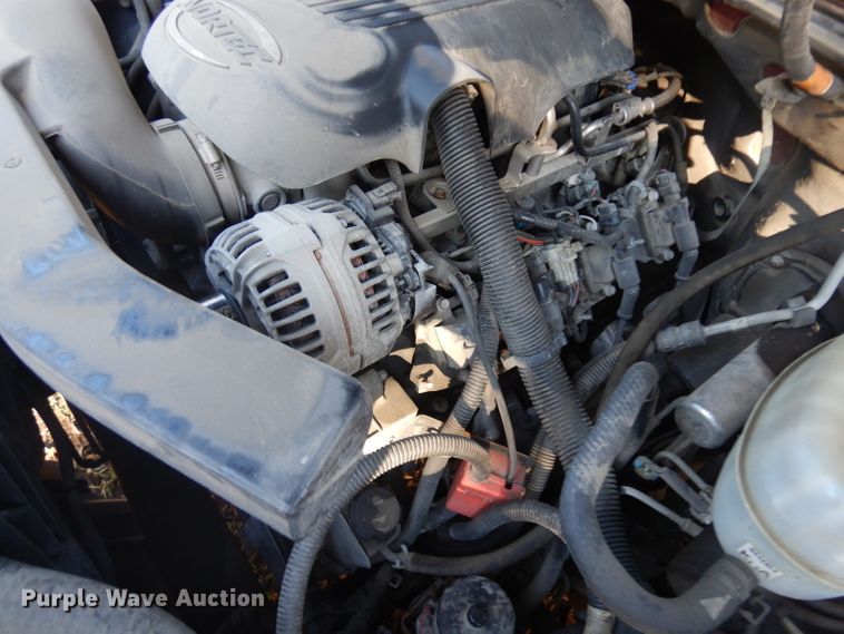 image for item GI9475 2005 Chevrolet Suburban 1500 SUV