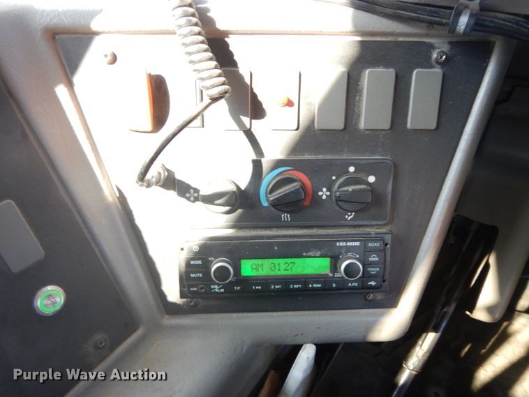 image for item GI9476 2005 Thomas school bus