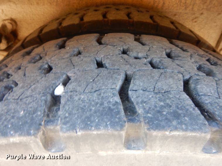 image for item GI9476 2005 Thomas school bus