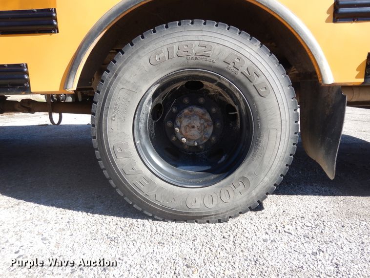 image for item GI9476 2005 Thomas school bus