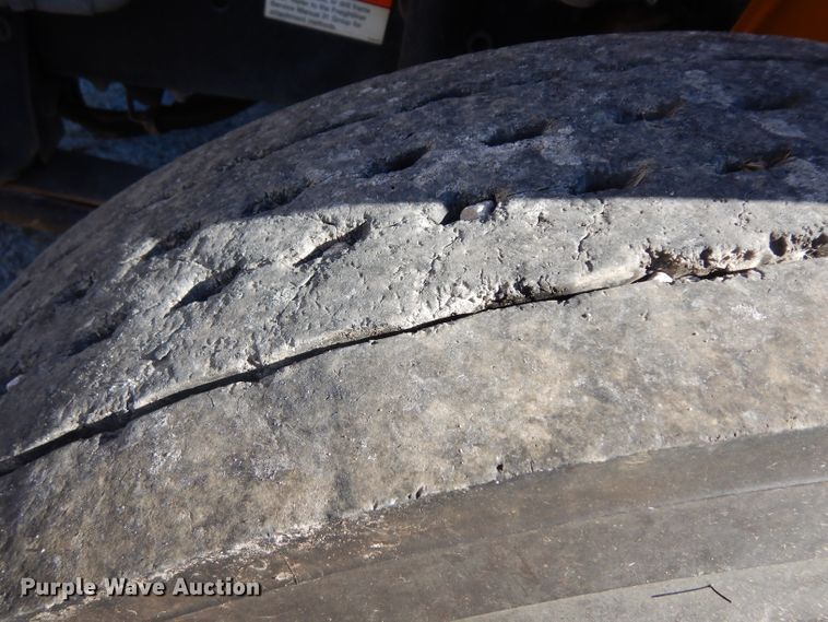 image for item GI9477 2006 Thomas school bus