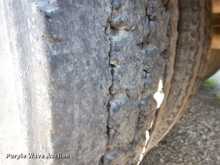 image for item GI9478 2006 Thomas school bus