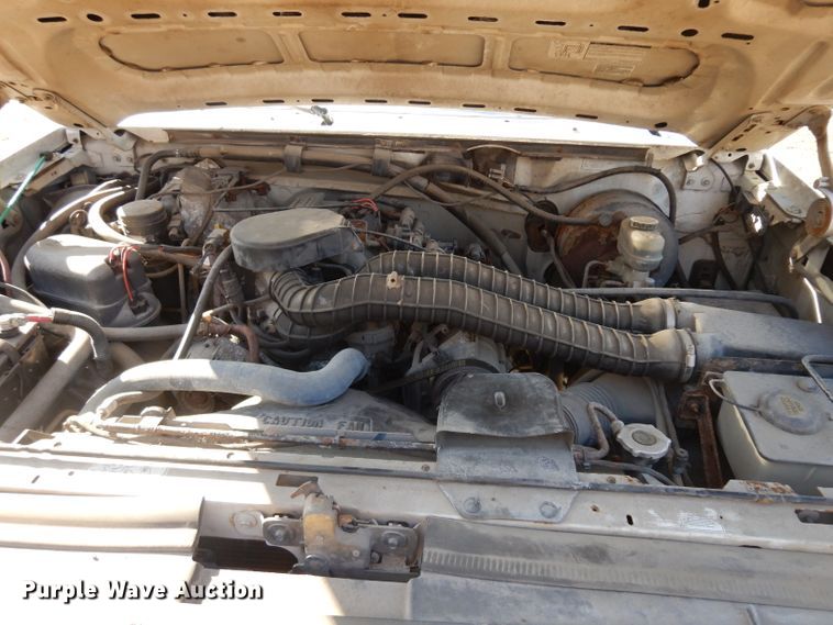 image for item GJ9019 1997 Ford F350 pickup truck