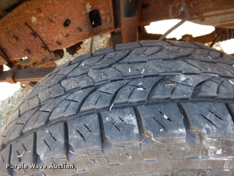 image for item GJ9019 1997 Ford F350 pickup truck