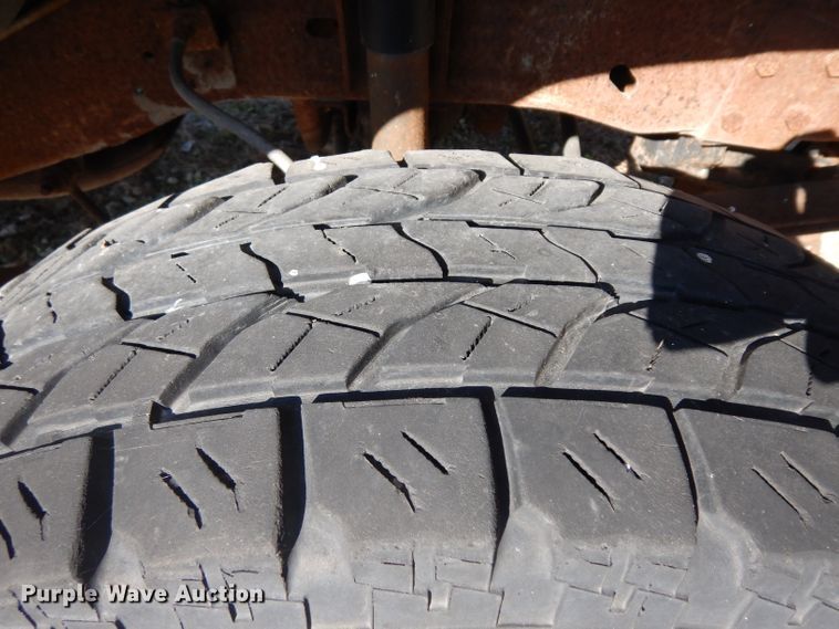 image for item GJ9019 1997 Ford F350 pickup truck