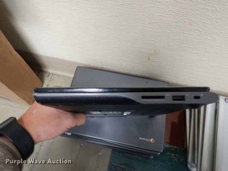 image for item GJ9032 (16) laptops