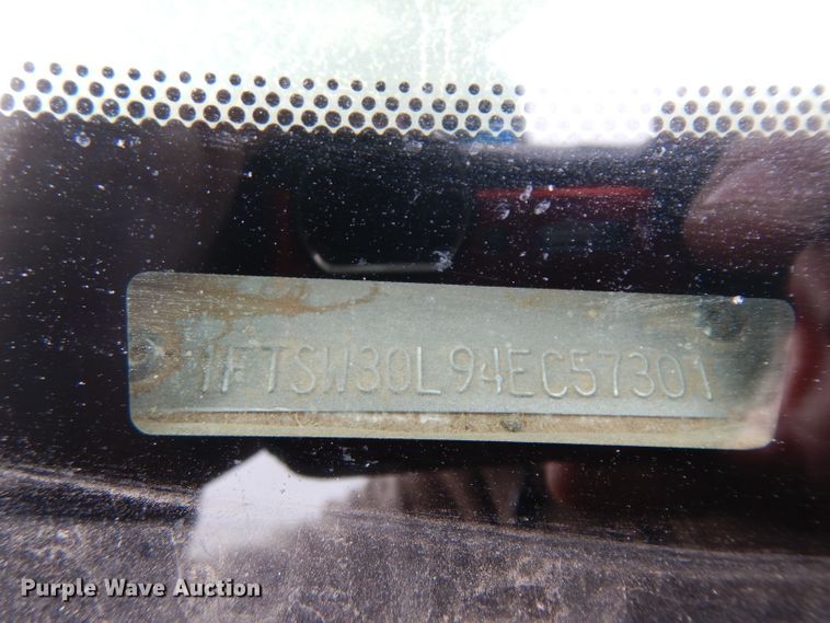 image for item GJ9034 2004 Ford F350 Super Duty Crew Cab utility bed pickup truck