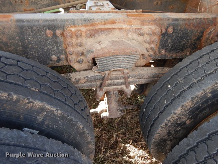 image for item GJ9039 2003 Freightliner FL80 dump truck