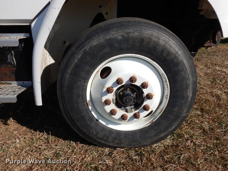 image for item GJ9039 2003 Freightliner FL80 dump truck