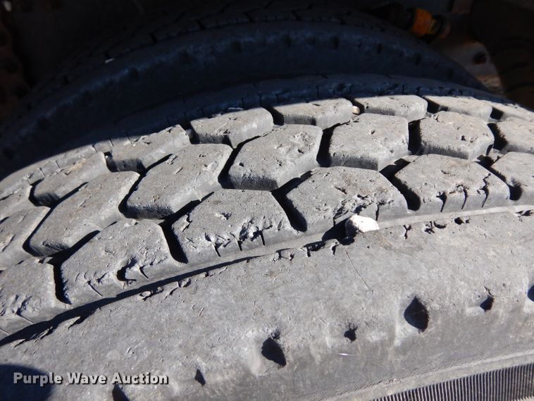 image for item GJ9039 2003 Freightliner FL80 dump truck