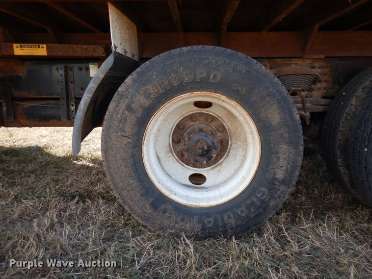 image for item GJ9039 2003 Freightliner FL80 dump truck