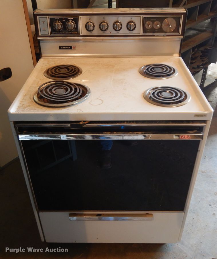 image for item GJ9048 Tappan electric oven