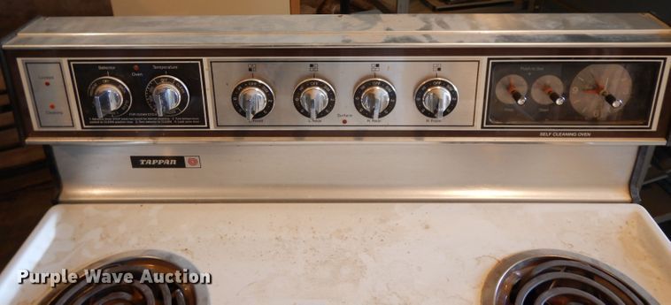 image for item GJ9048 Tappan electric oven