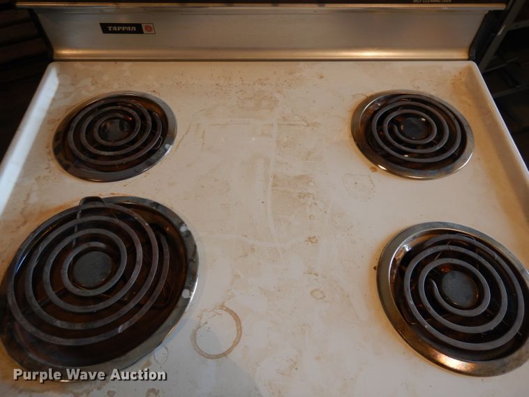 image for item GJ9048 Tappan electric oven