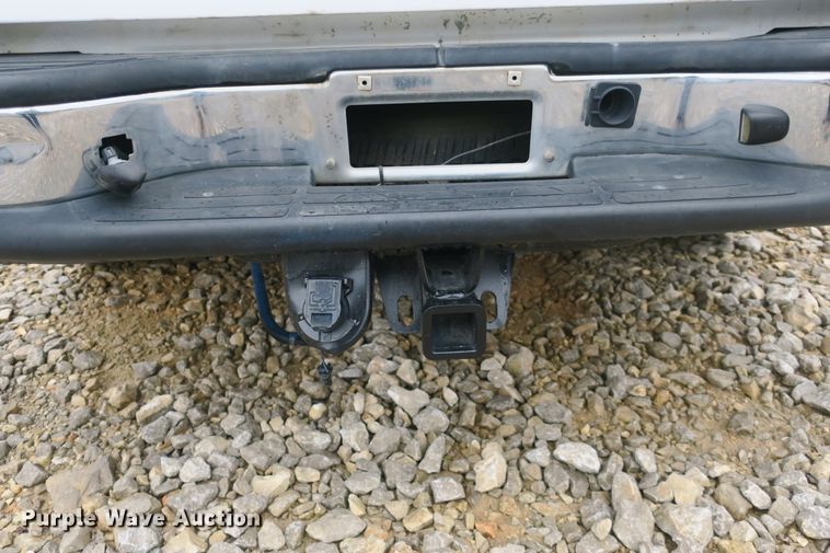 image for item DB10124 2005 Chevrolet Silverado 1500 Crew Cab pickup truck