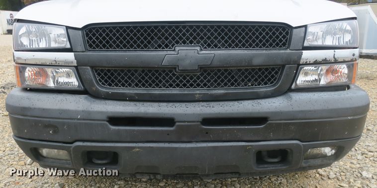 image for item DB10124 2005 Chevrolet Silverado 1500 Crew Cab pickup truck