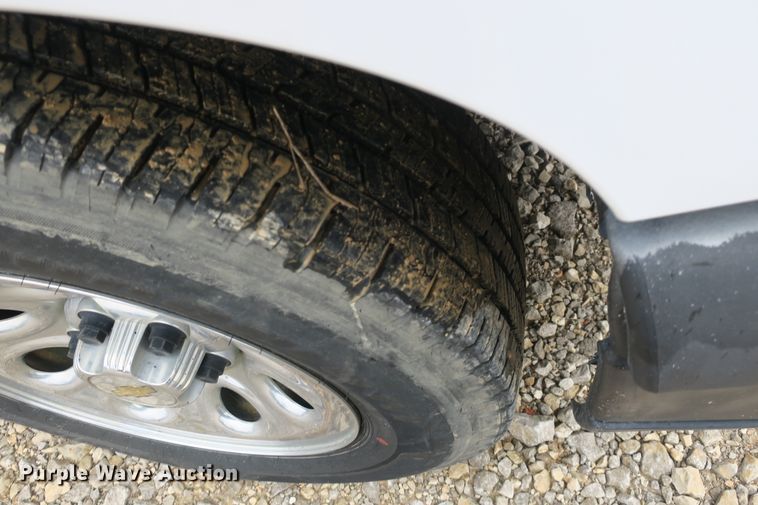 image for item DB10124 2005 Chevrolet Silverado 1500 Crew Cab pickup truck