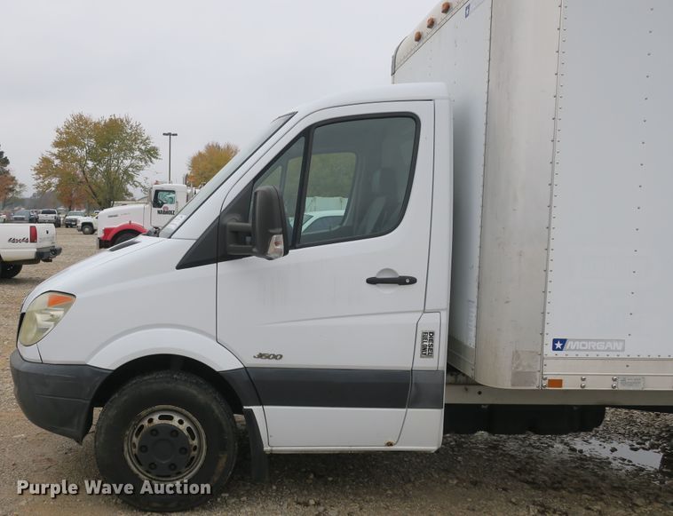 image for item DB10126 2007 Freightliner Sprinter 3500 box truck