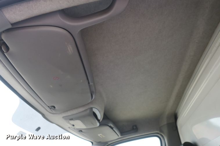 image for item DB10126 2007 Freightliner Sprinter 3500 box truck