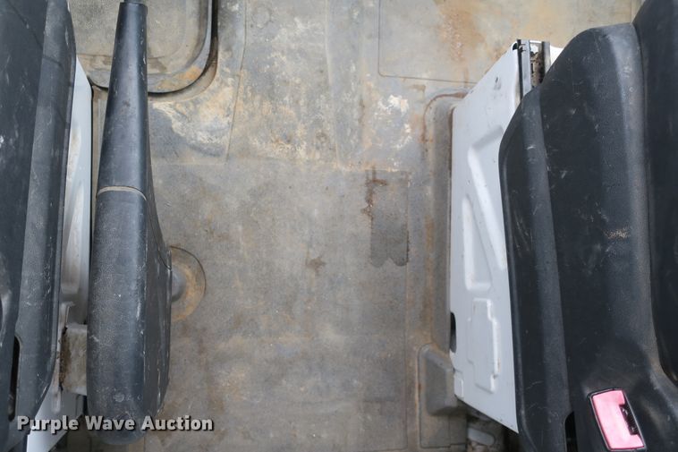 image for item DB10126 2007 Freightliner Sprinter 3500 box truck