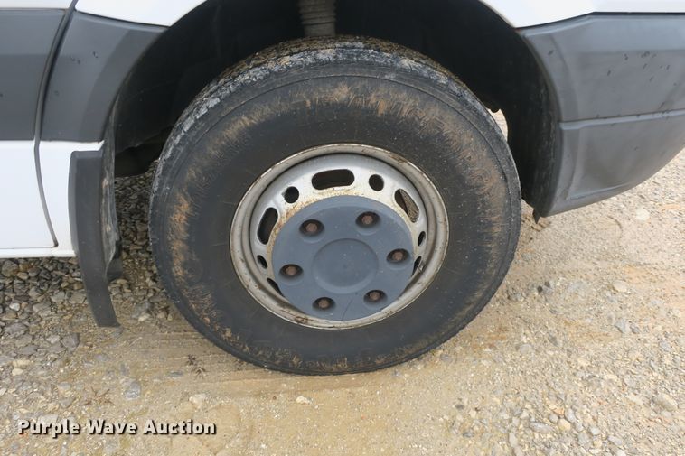 image for item DB10126 2007 Freightliner Sprinter 3500 box truck