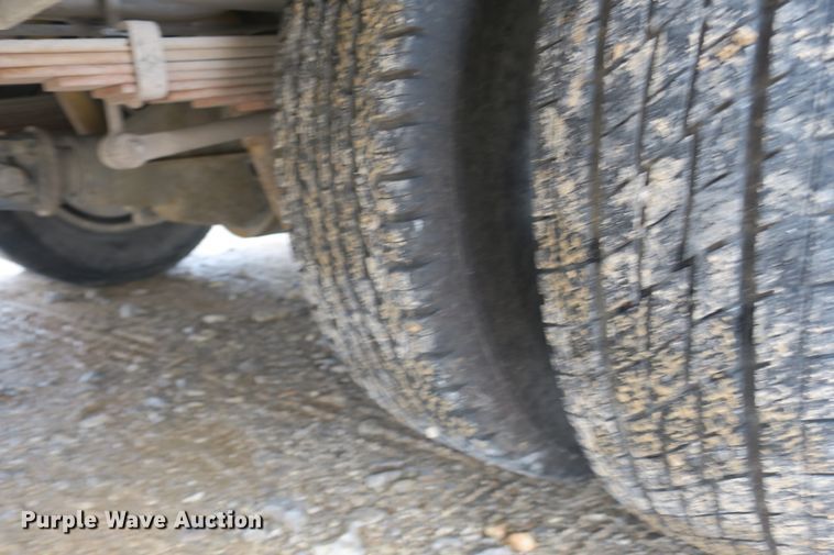 image for item DB10127 2002 Ford F350 Super Duty Crew Cab utility bed pickup truck