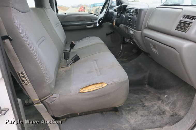 image for item DB10127 2002 Ford F350 Super Duty Crew Cab utility bed pickup truck