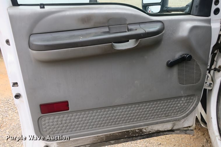 image for item DB10127 2002 Ford F350 Super Duty Crew Cab utility bed pickup truck