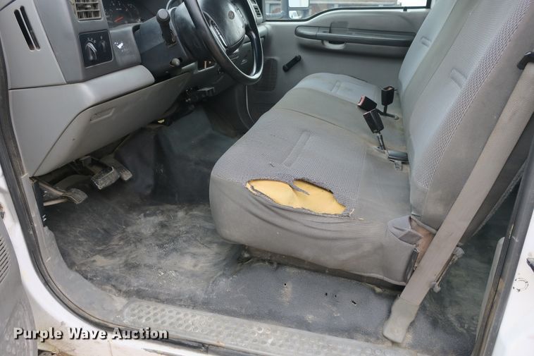 image for item DB10127 2002 Ford F350 Super Duty Crew Cab utility bed pickup truck