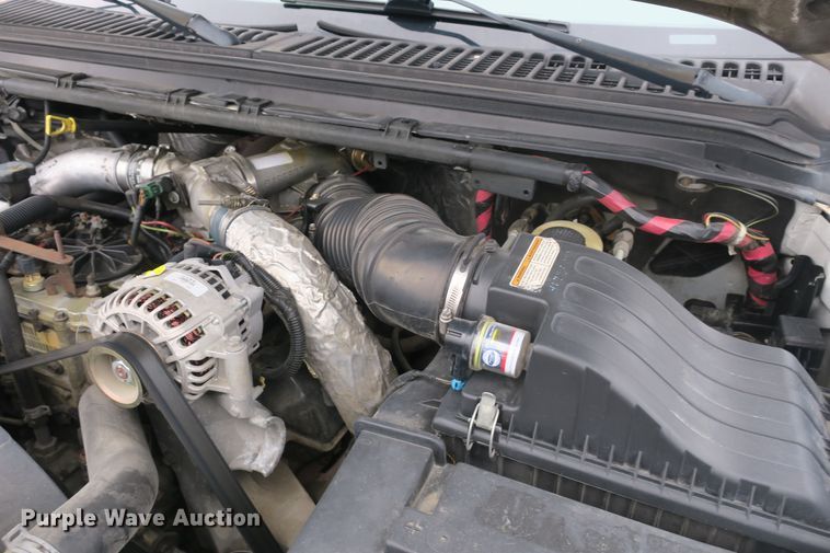 image for item DB10127 2002 Ford F350 Super Duty Crew Cab utility bed pickup truck