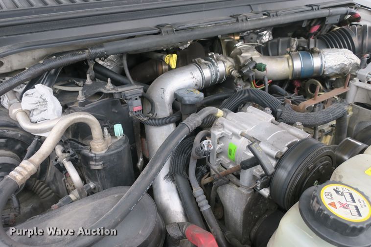 image for item DB10127 2002 Ford F350 Super Duty Crew Cab utility bed pickup truck