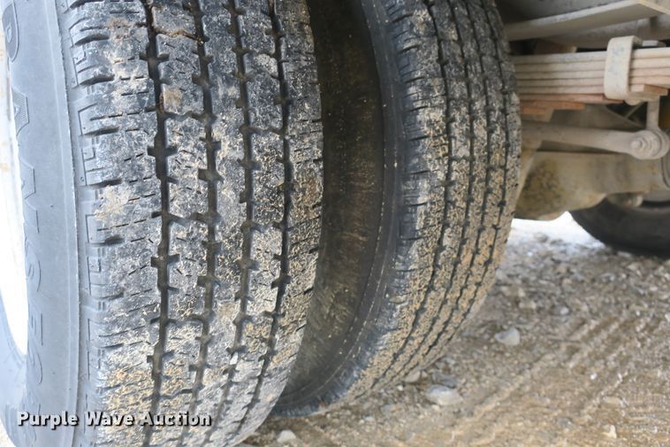 image for item DB10127 2002 Ford F350 Super Duty Crew Cab utility bed pickup truck