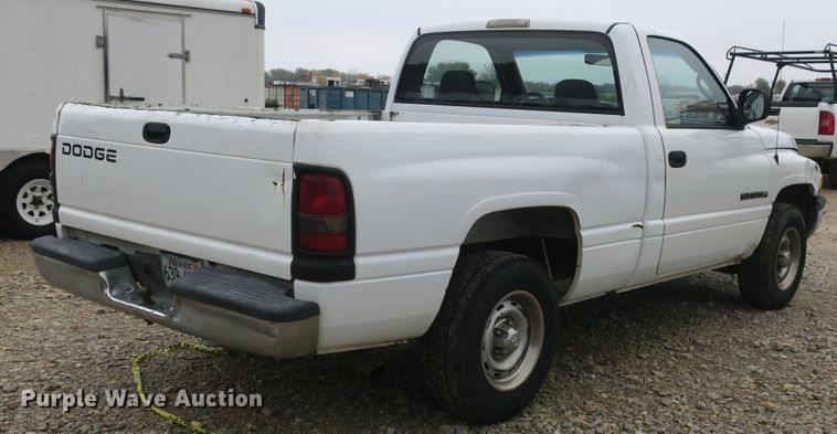 image for item DB10128 2000 Dodge Ram 1500 pickup truck