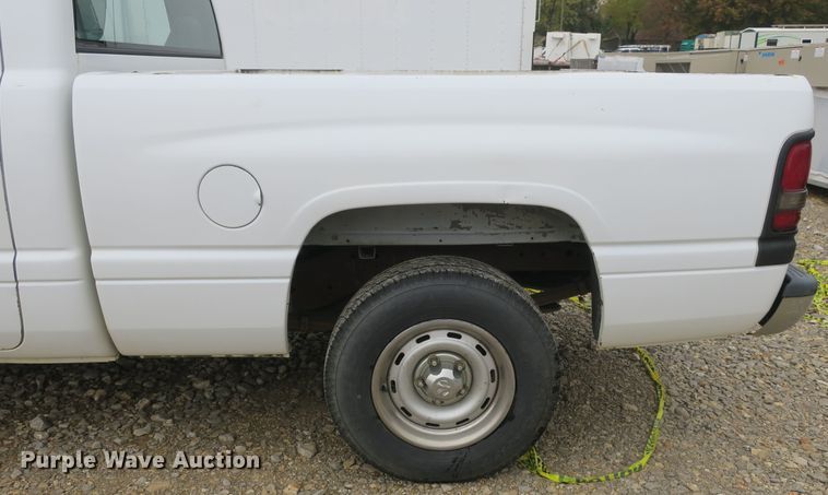 image for item DB10128 2000 Dodge Ram 1500 pickup truck