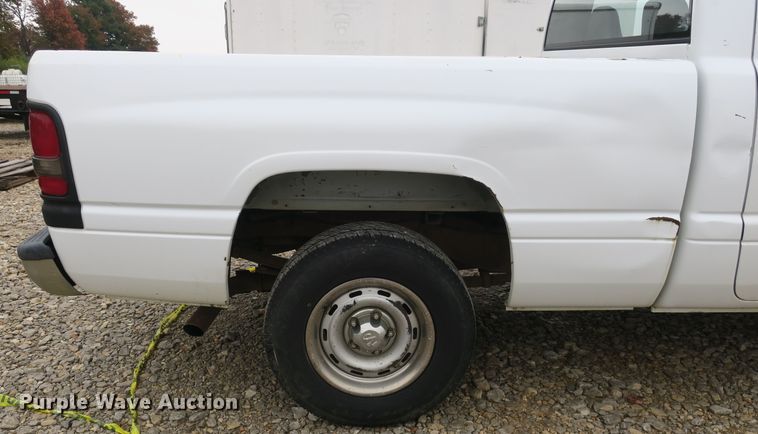 image for item DB10128 2000 Dodge Ram 1500 pickup truck