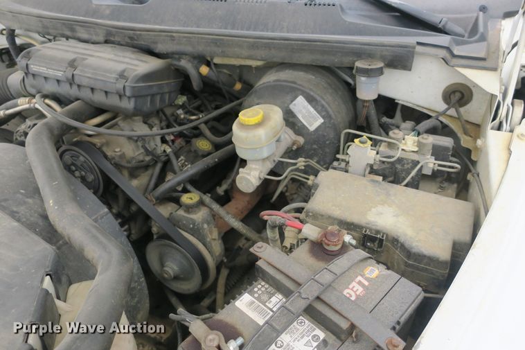 image for item DB10128 2000 Dodge Ram 1500 pickup truck