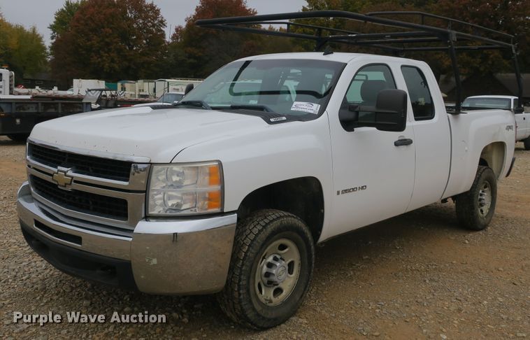 image for item DB10129 2008 Chevrolet Silverado 2500HD Ext. Cab pickup truck