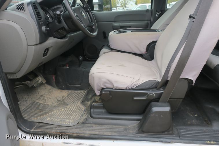 image for item DB10129 2008 Chevrolet Silverado 2500HD Ext. Cab pickup truck