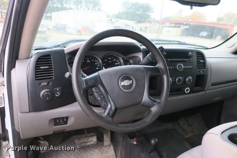 image for item DB10129 2008 Chevrolet Silverado 2500HD Ext. Cab pickup truck