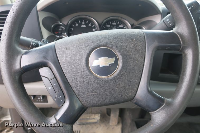image for item DB10129 2008 Chevrolet Silverado 2500HD Ext. Cab pickup truck