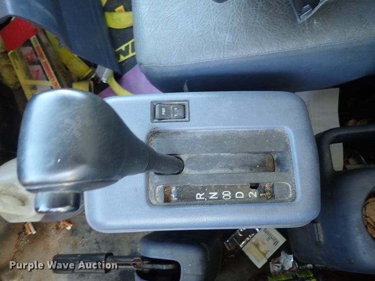 image for item DB7610 2007 Hino 268 box truck