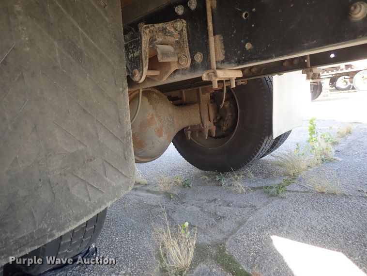 image for item DB7610 2007 Hino 268 box truck