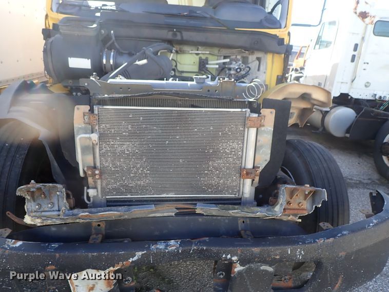 image for item DB7640 2007 Hino 268 box truck