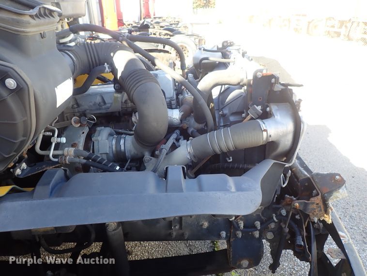 image for item DB7640 2007 Hino 268 box truck