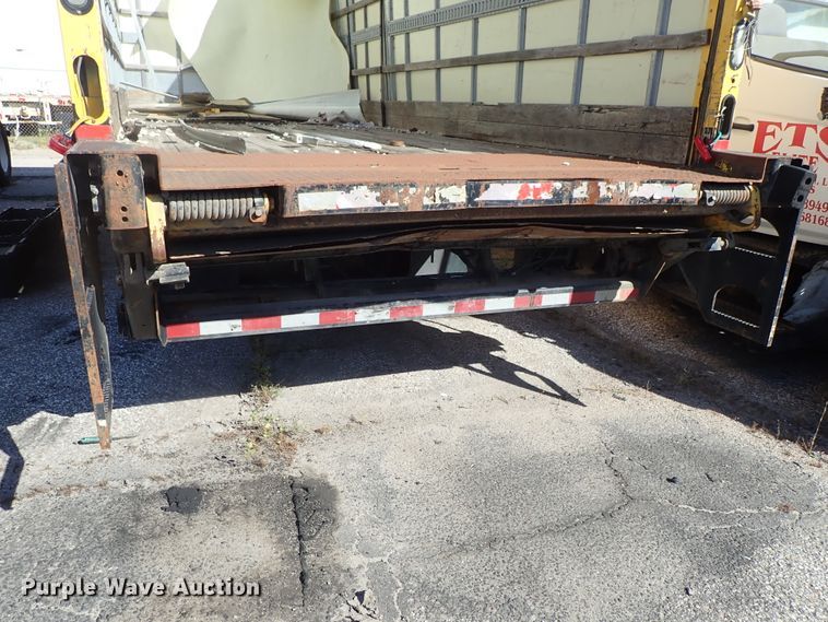 image for item DB7640 2007 Hino 268 box truck