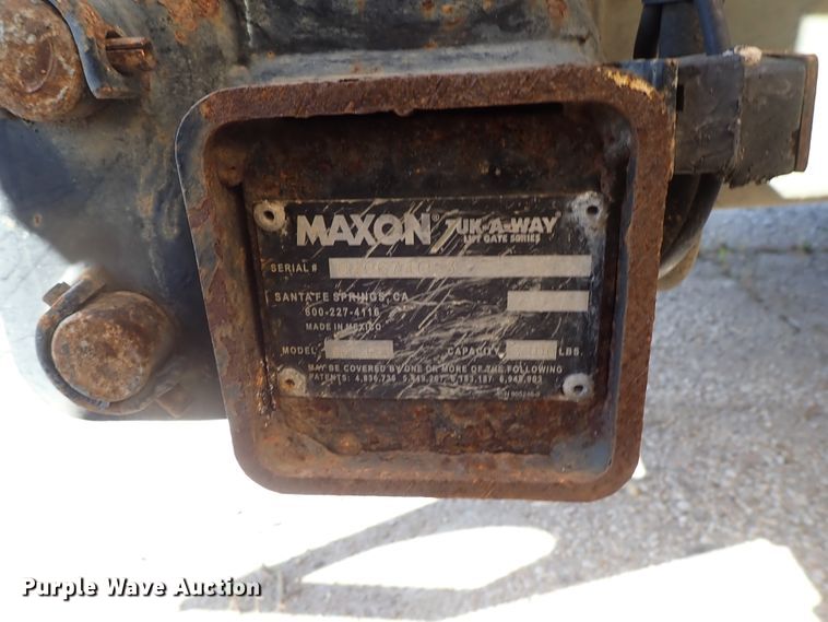 image for item DB7640 2007 Hino 268 box truck