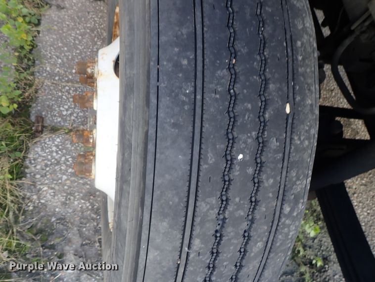 image for item DB7640 2007 Hino 268 box truck