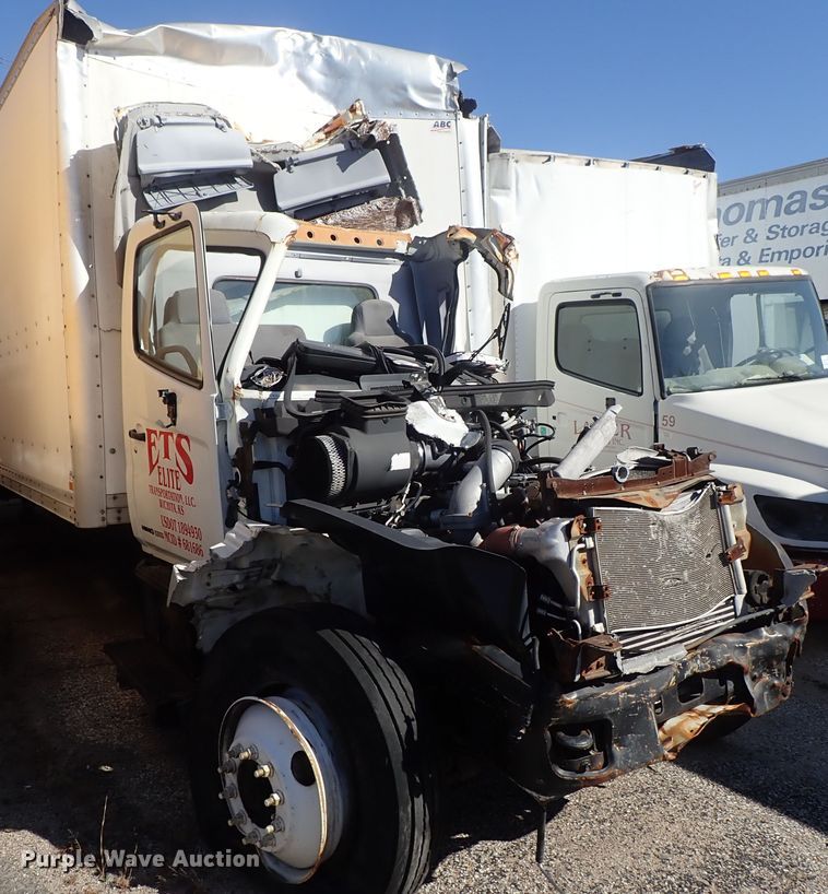 image for item DB7641 2008 Hino 268 box truck