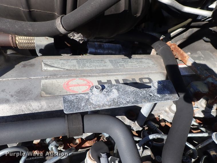 image for item DB7641 2008 Hino 268 box truck