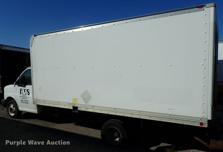 image for item DB7642 2008 GMC Savana box truck